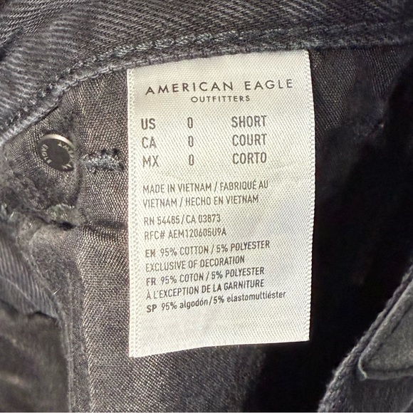 American Eagle Relaxed Mom Jean 0 Short Faded Black Denim Jeans High Waisted - Picture 4 of 5